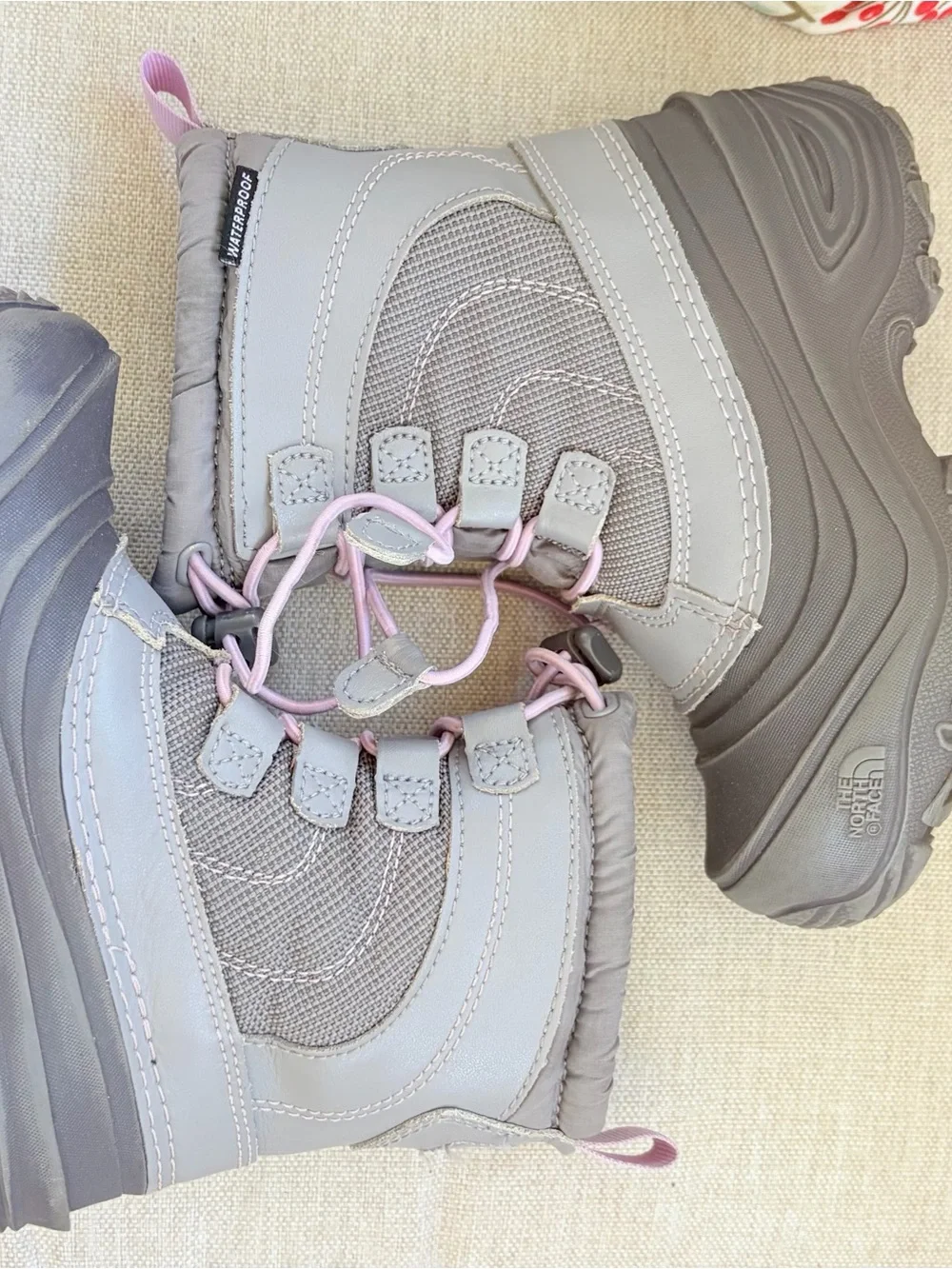 The North Face Alpenglow Boots Girls‎ Gray/Purple Size 11